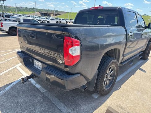 Used 2020 Toyota Tundra Platinum AWD/4WD image 6