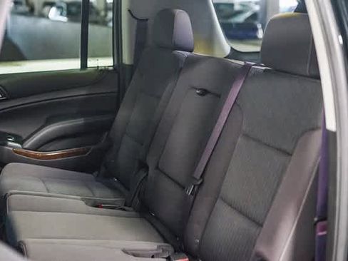 Used 2017 Chevrolet Suburban LS w/ All-Season Package image 18