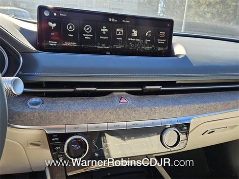 Used 2024 Genesis G80 image 20