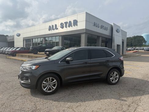 Used 2019 Ford Edge SEL FWD image 2