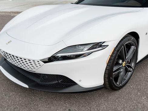 Used 2024 Ferrari Roma Spider image 21