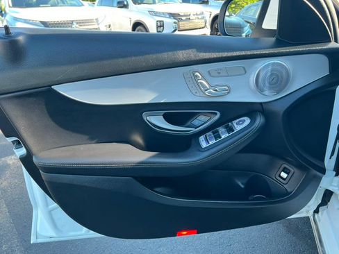Used 2020 Mercedes-Benz C 300 4MATIC Sedan image 11