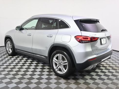 Used 2022 Mercedes-Benz GLA 250 4MATIC image 3