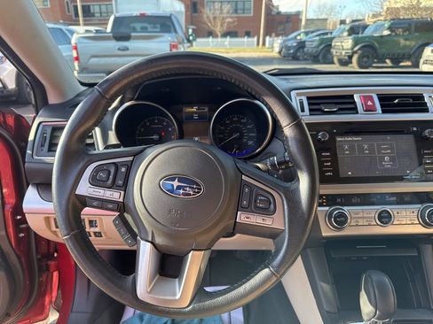 Used 2017 Subaru Outback 3.6R Limited image 23