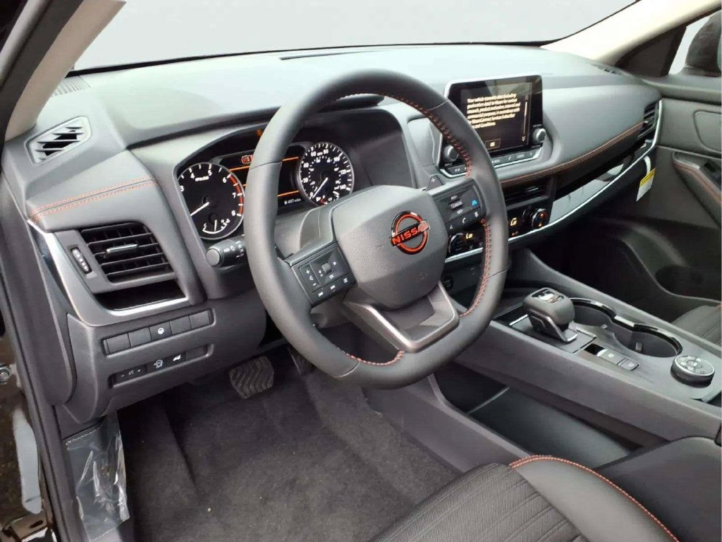 New 2026 Nissan Rogue SV AWD/4WD image 10