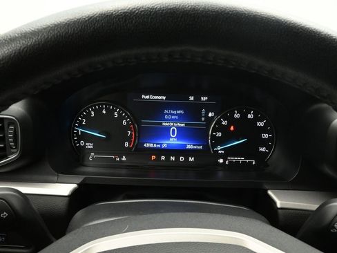 Used 2021 Ford Explorer XLT w/ Equipment Group 202A image 22