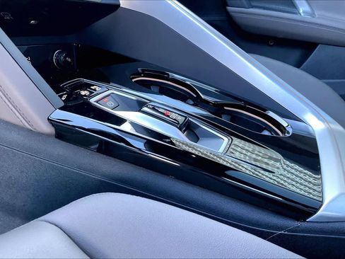 Certified 2025 Audi Q5 Premium w/ Convenience Package image 13