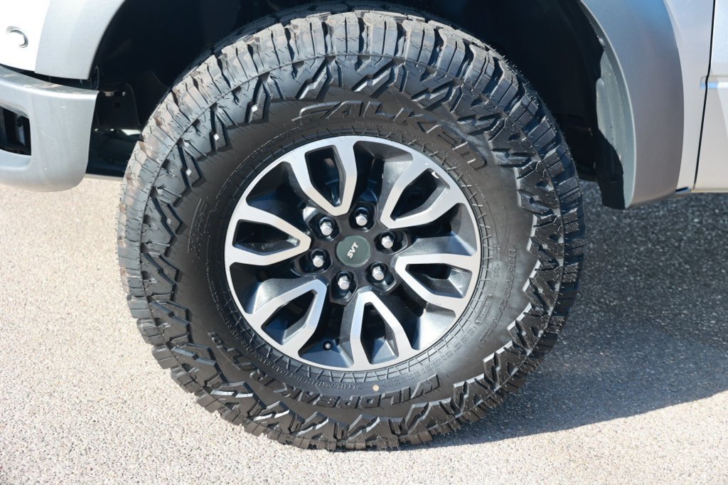 Used 2013 Ford F150 Raptor w/ Luxury Equipment Group AWD/4WD image 14