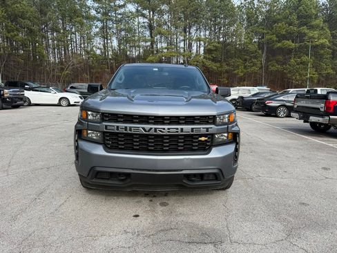 Used 2020 Chevrolet Silverado 1500 Custom w/ Custom Value Package image 2
