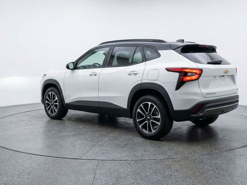 Used 2025 Chevrolet TrailBlazer LT image 6