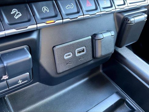 Used 2020 GMC Sierra 1500 Elevation w/ Elevation Value Package image 25