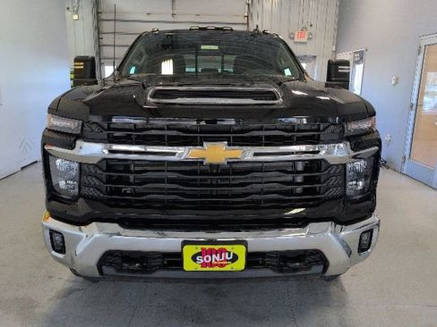 New 2026 Chevrolet Silverado 3500 LT AWD/4WD image 6
