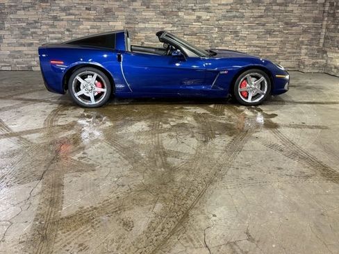 Used 2005 Chevrolet Corvette Coupe w/ Preferred Equipment Group image 10