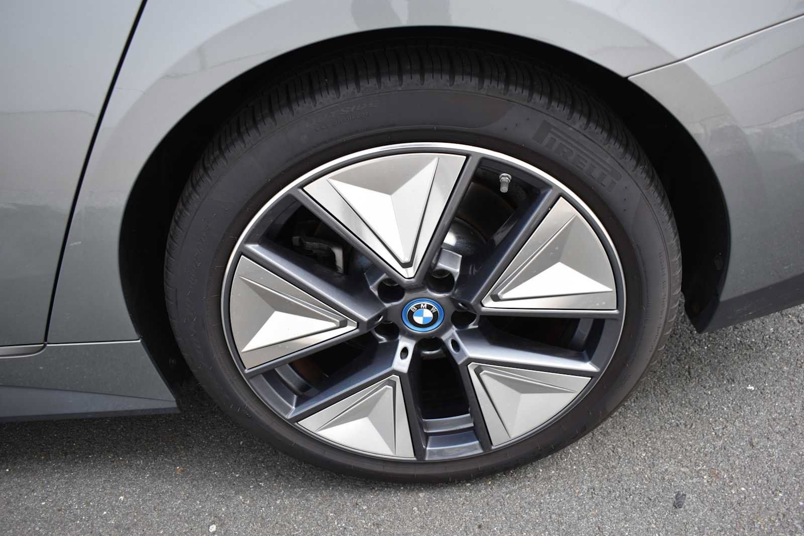 Used 2024 BMW i4 eDrive35 w/ Premium Package RWD image 21