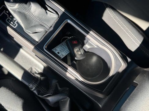 Used 2021 Toyota Tacoma TRD Sport w/ Technology Package image 46