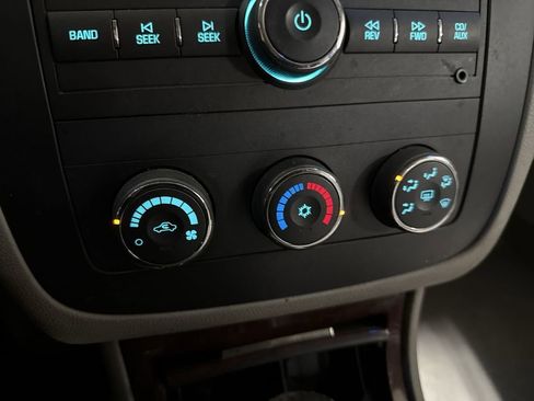 Used 2006 Buick Lucerne CX image 15