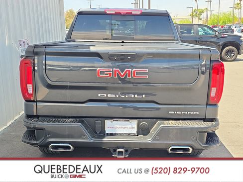 Used 2021 GMC Sierra 1500 Denali w/ Denali Ultimate Package AWD/4WD image 7