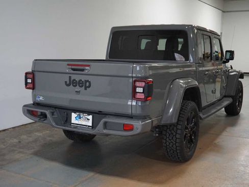 Used 2023 Jeep Gladiator Overland image 6