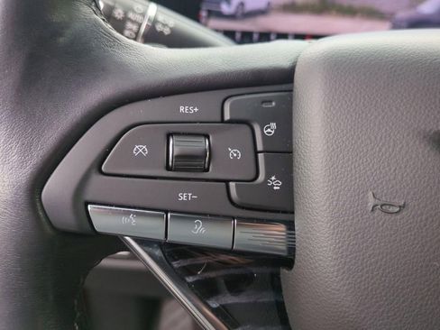 Certified 2022 Cadillac Escalade ESV Sport w/ Touring Package image 25