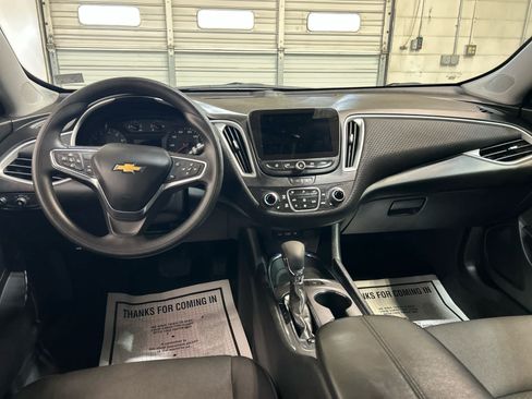 Used 2024 Chevrolet Malibu LT FWD image 4