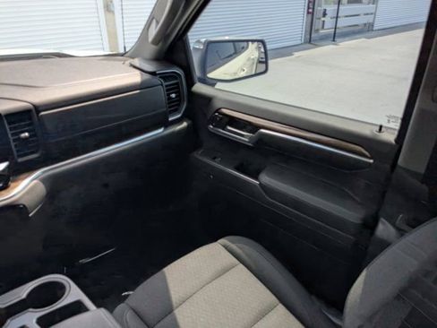 Used 2023 Chevrolet Silverado 1500 LT RWD image 18