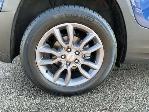 Used 2023 GMC Terrain SLT w/ LPO, Floor Liner Package image 10