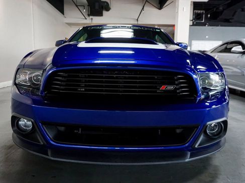 Used 2013 Ford Mustang GT Premium w/ Electronics Pkg RWD image 14