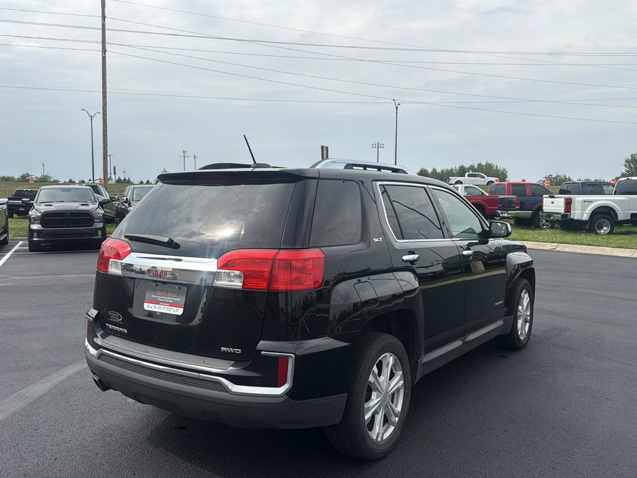 Used 2017 GMC Terrain SLT w/ Open Road Package AWD/4WD image 5