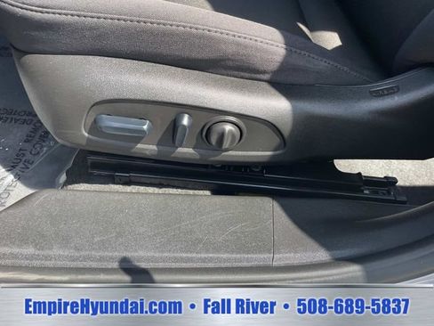 Used 2024 Chevrolet Malibu LT FWD image 20