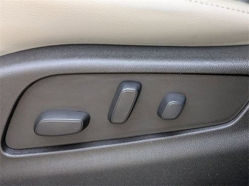 Certified 2023 Cadillac XT4 Premium Luxury w/ Driver Assist Package image 18