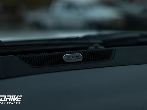 Used 2018 RAM 2500 Big Horn w/ Sport Appearance Group image 35