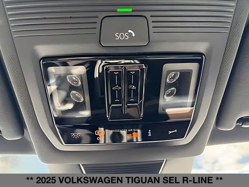 Used 2025 Volkswagen Tiguan SEL R-Line AWD/4WD image 29