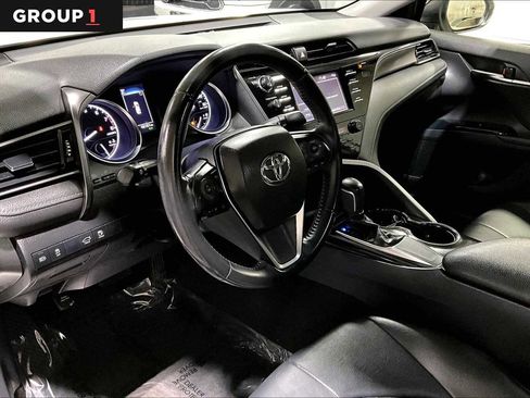 Certified 2019 Toyota Camry SE image 17