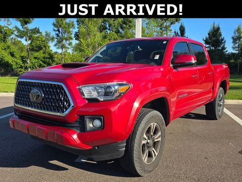 Used 2019 Toyota Tacoma TRD Sport image 1