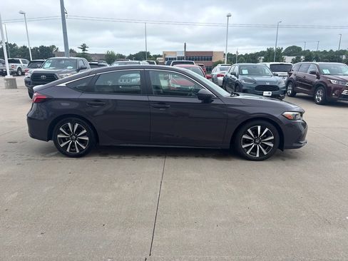 Used 2023 Honda Civic EX-L image 4