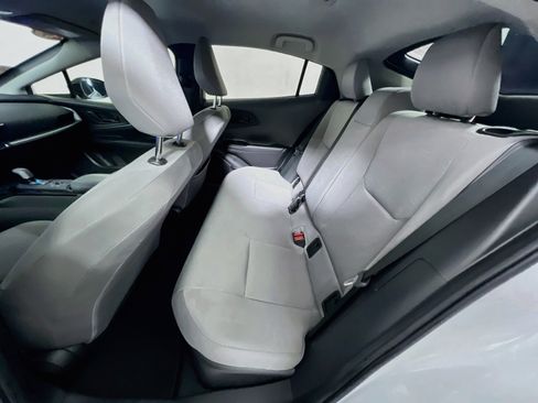 Used 2024 Toyota Prius LE FWD image 27