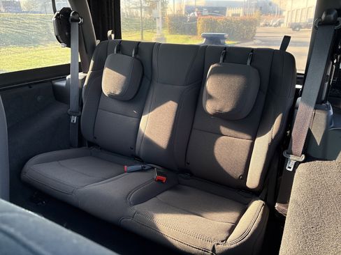 Certified 2023 Jeep Wrangler Sport S image 32