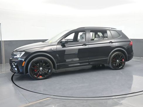 Used 2020 Volkswagen Tiguan SE R-Line image 2