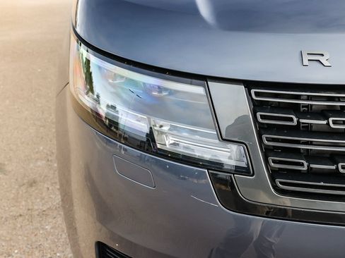 Certified 2024 Land Rover Range Rover SE AWD/4WD image 15