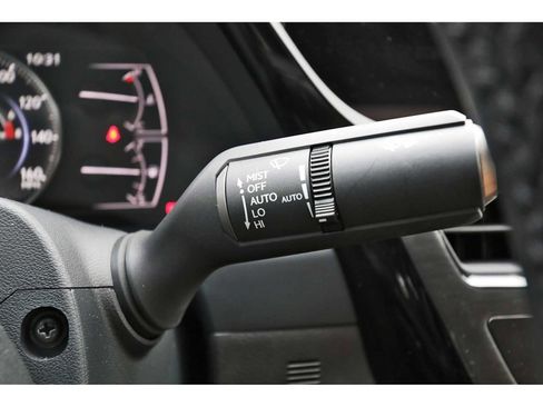 Used 2025 Lexus ES 350 w/ Premium Package image 18