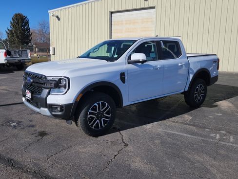 New 2025 Ford Ranger Lariat w/ FX4 Off-Road Package AWD/4WD image 3