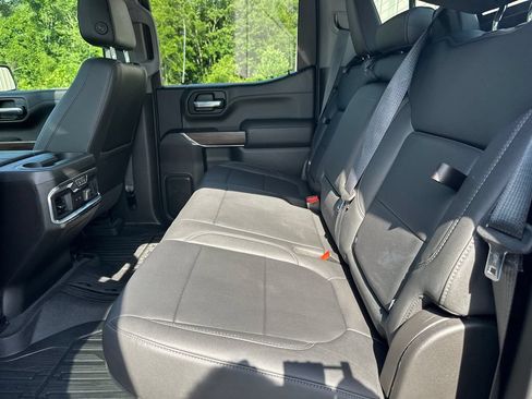 Used 2021 GMC Sierra 1500 SLT w/ SLT Convenience Package AWD/4WD image 21