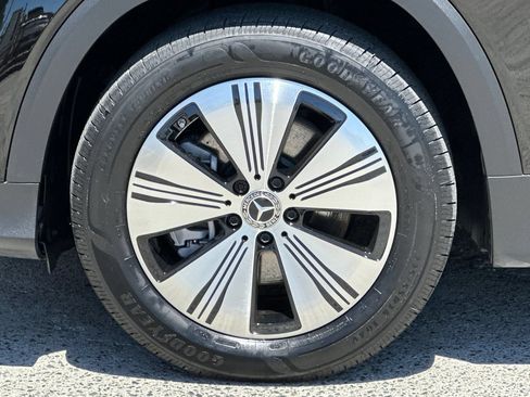Certified 2024 Mercedes-Benz EQB 250+ w/ Winter Package image 40