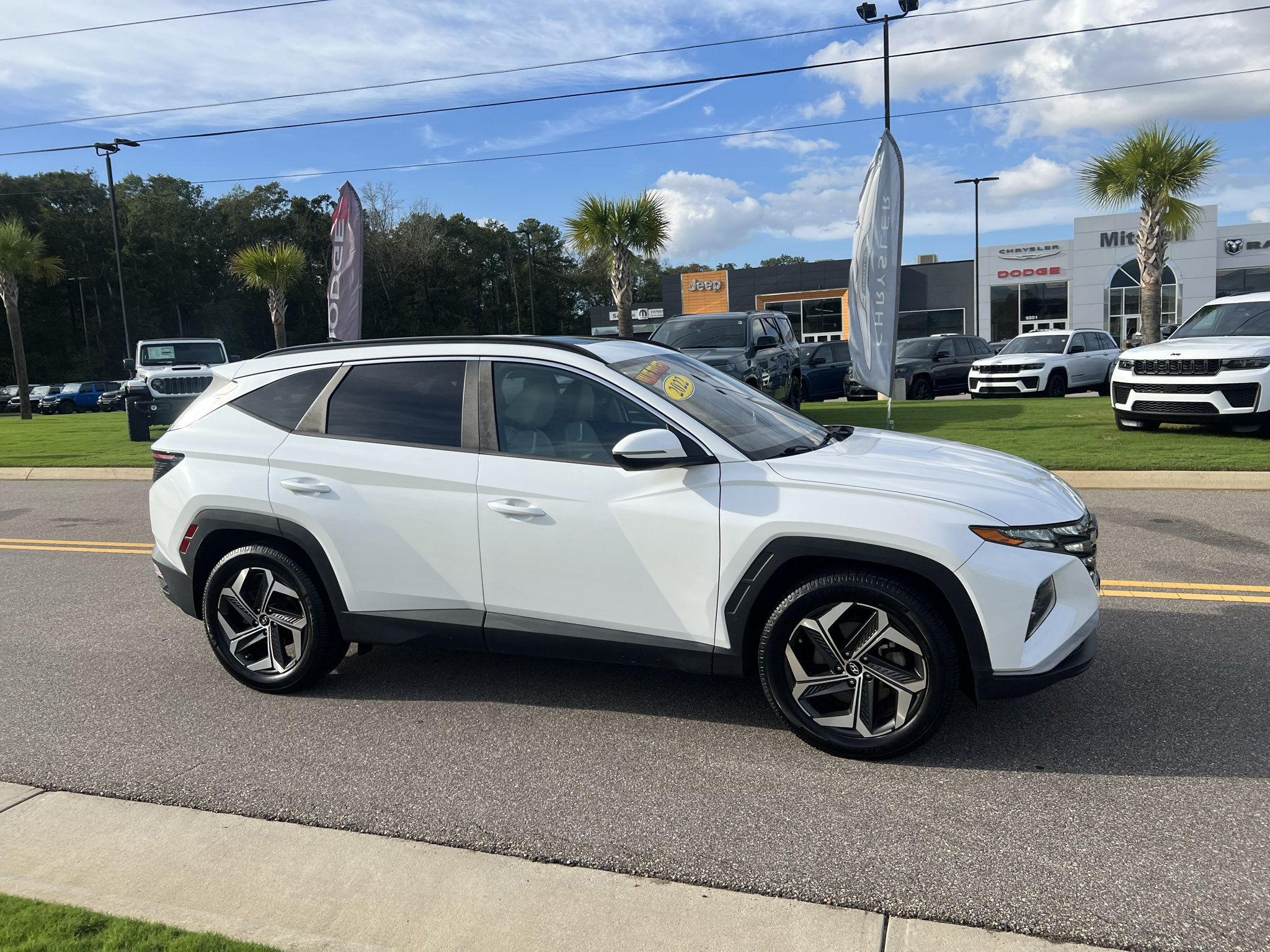 Used 2022 Hyundai Tucson SEL w/ Convenience + Premium Package FWD image 3