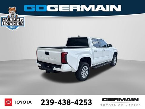 Used 2025 Toyota Tacoma SR5 RWD image 9