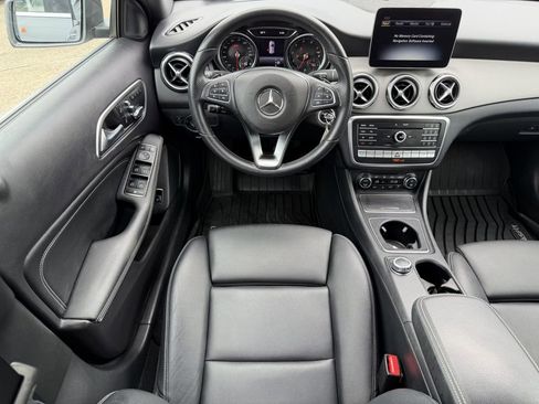 Used 2020 Mercedes-Benz GLA 250 4MATIC image 14