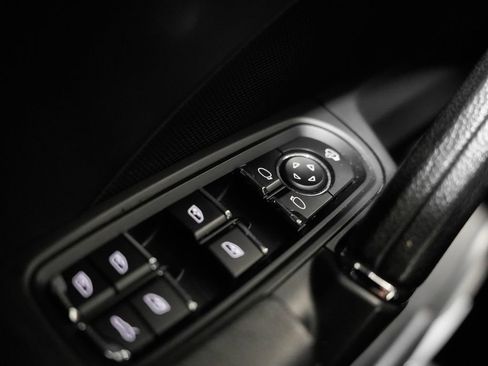 Used 2012 Porsche Cayenne image 35