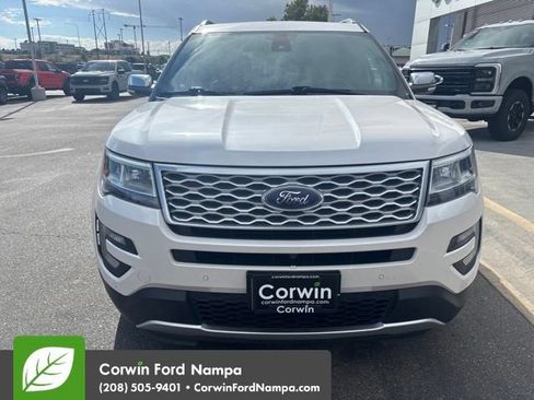 Used 2017 Ford Explorer Platinum AWD/4WD image 17