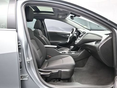 Used 2024 Chevrolet Malibu LT FWD image 23