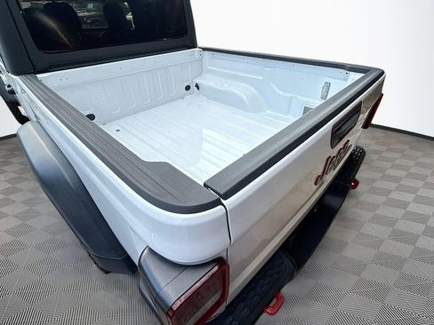 Used 2022 Jeep Gladiator Rubicon image 30